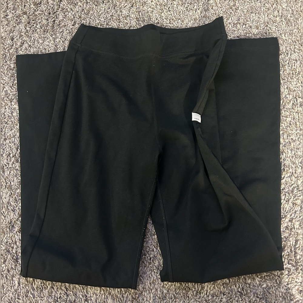 Vuori black flare open leg pants